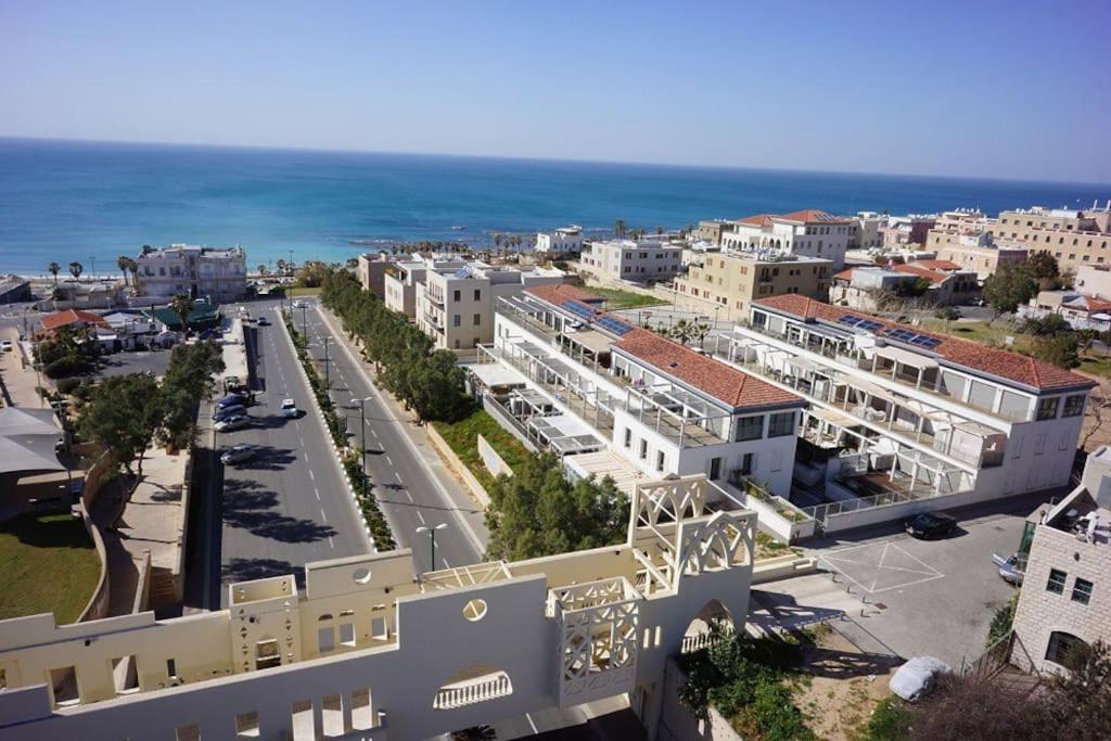Laura Compound- Authentic 1 Bedroom Charming & Specious Tel Aviv Esterno foto